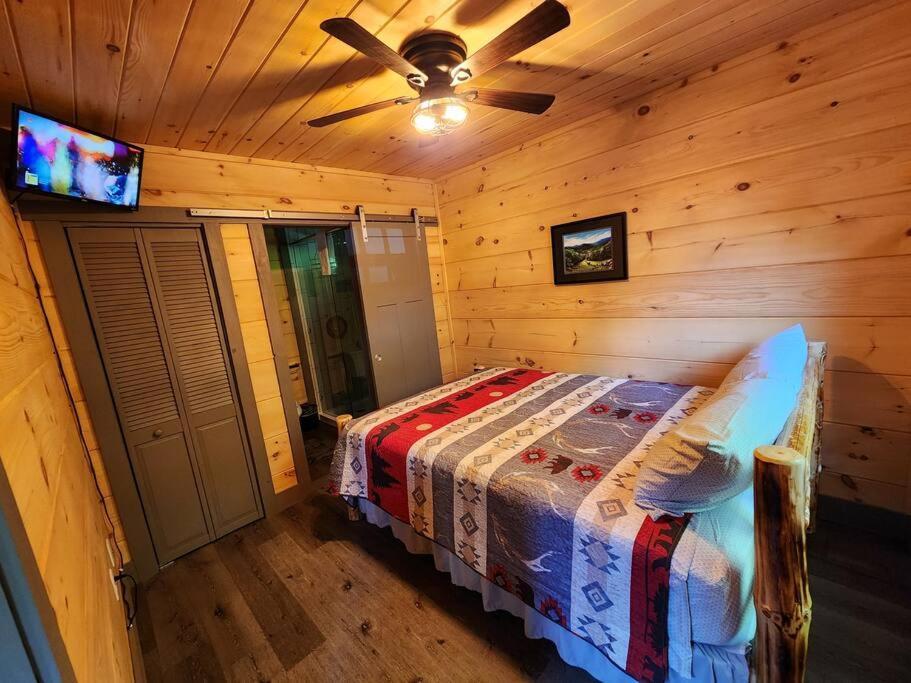 Dancing Bear Cabin- Relax & Enjoy! Sevierville Luaran gambar