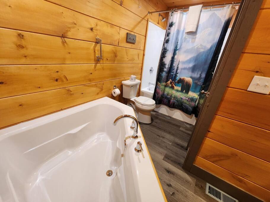 Dancing Bear Cabin- Relax & Enjoy! Sevierville Luaran gambar