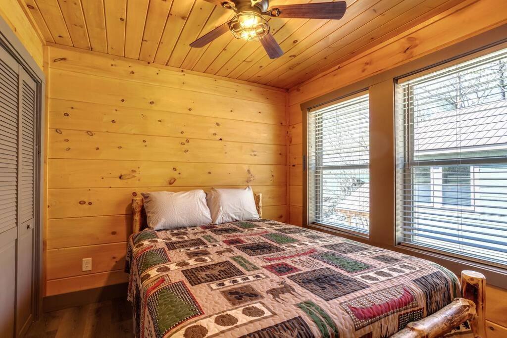 Dancing Bear Cabin- Relax & Enjoy! Sevierville Luaran gambar