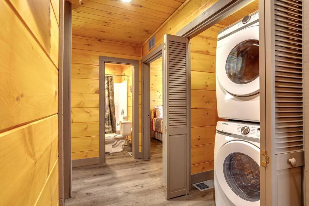 Dancing Bear Cabin- Relax & Enjoy! Sevierville Luaran gambar