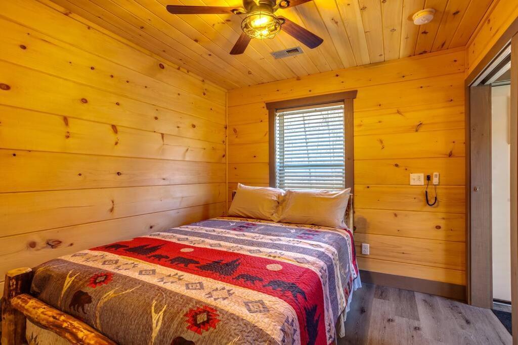 Dancing Bear Cabin- Relax & Enjoy! Sevierville Luaran gambar