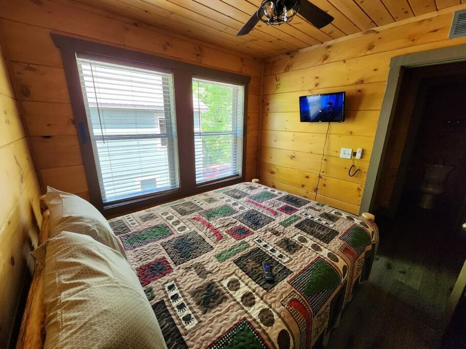 Dancing Bear Cabin- Relax & Enjoy! Sevierville Luaran gambar